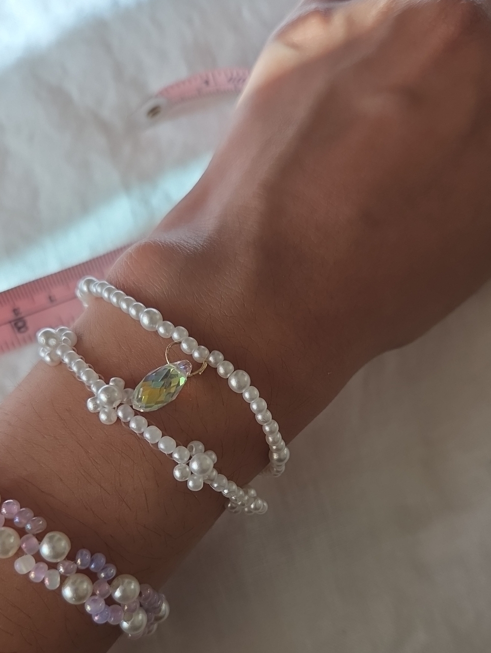 PETALS OF POETRY || White Pearl Beaded Bracelet with Clear Crystal Accent Bead